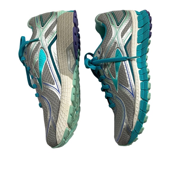 Brooks Women’s Running Shoes Size 8.5 Wide - Picture 4 of 9